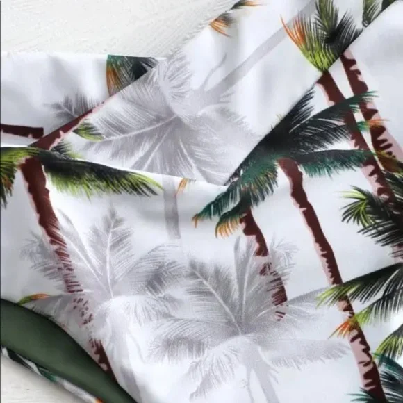 NWOT Coconut Tree Print Bikini - Picture 4 of 10